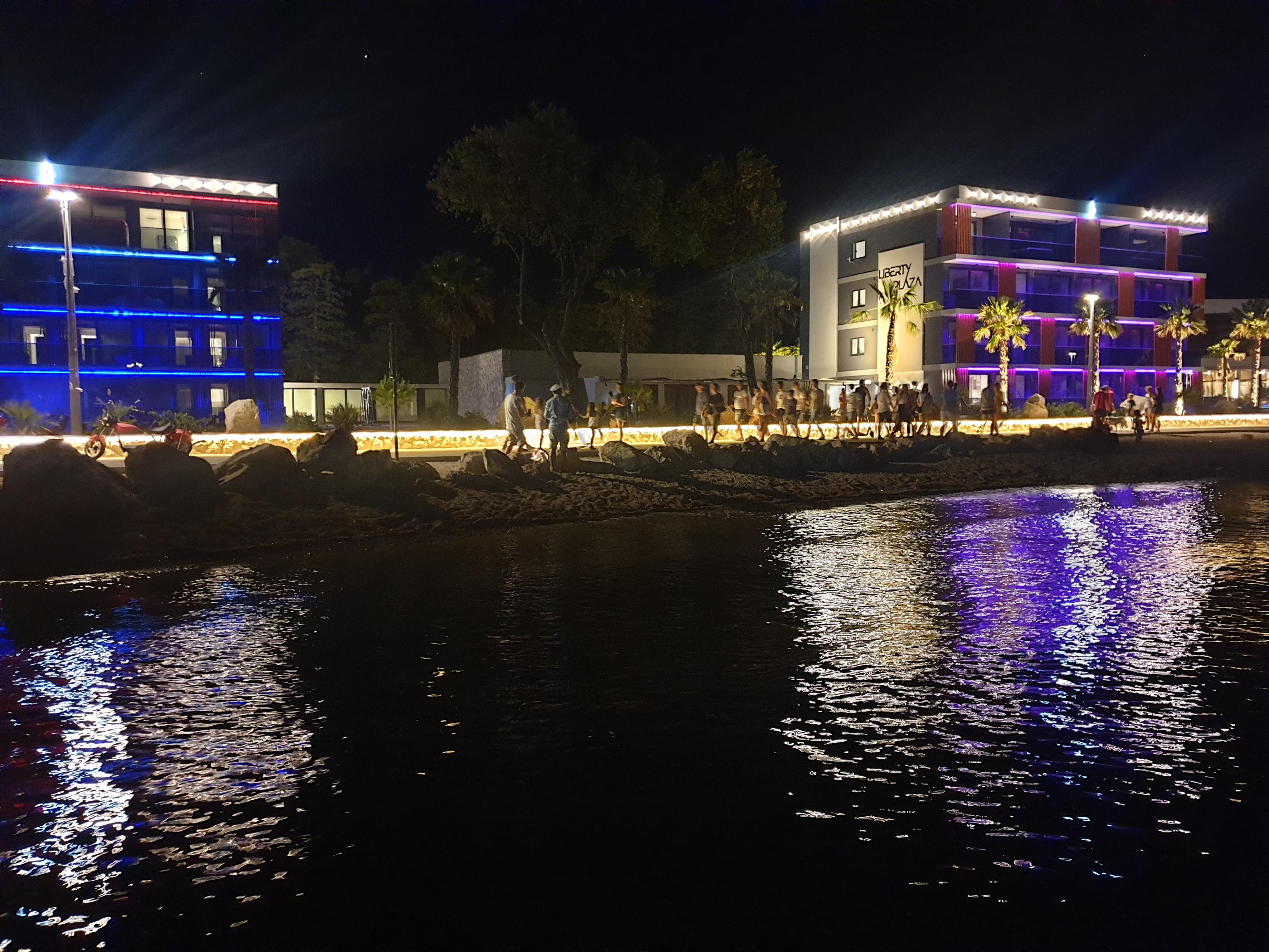 Liberty Plaza Ξενοδοχείο Novalja Εξωτερικό φωτογραφία